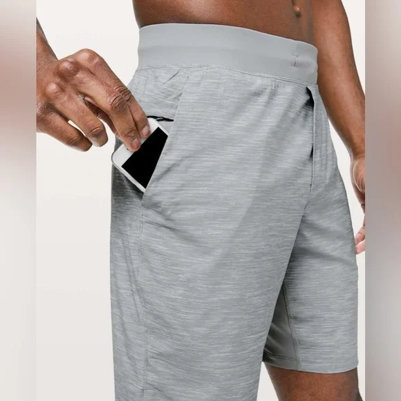 Lululemon T.H.E. Short *Linerless 9" Heather Allover Sea Salt Light Cast Small - Picture 5 of 12